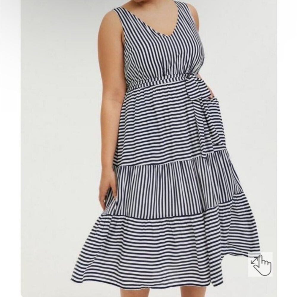 Torrid Midi Dress Sleeveless V-neck Tiered White Blue Stripes Size 5x